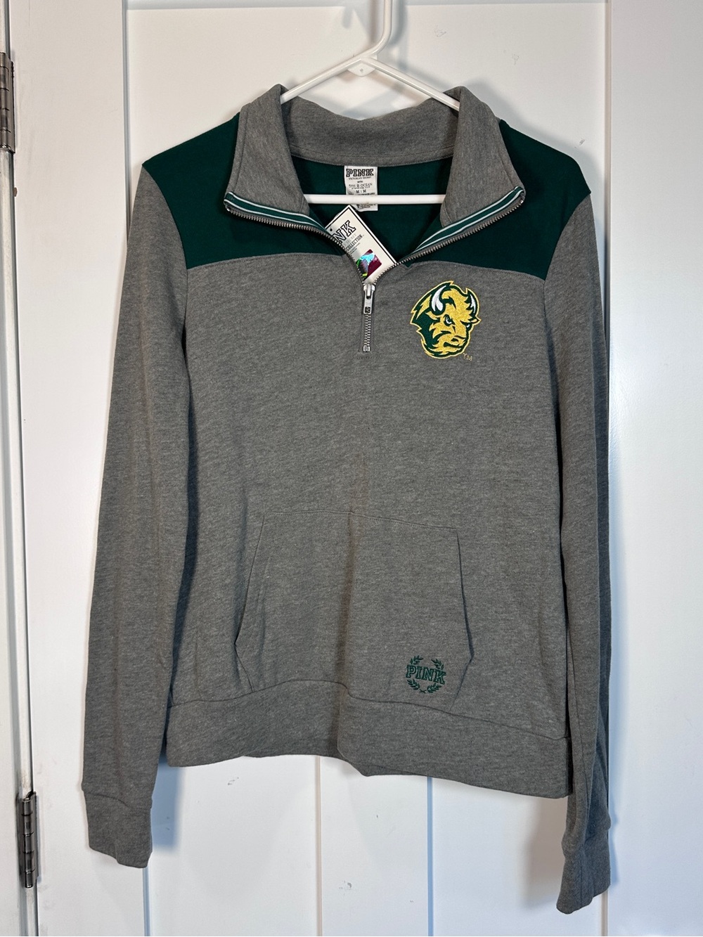 PINK Victoria's Secret Zip-Up Collab Sweatshirt North Dakota NDSU Bison Medium